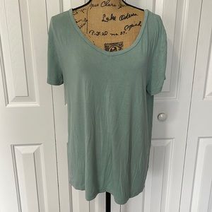 Mossimo Green V-Neck Short Sleeve T-Shirt